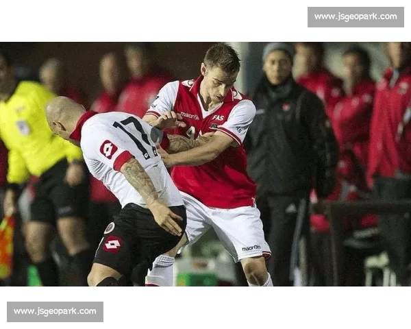 埃门迎战芬洛争夺关键三分的荷乙榜首大战前瞻双方状态与战术对决