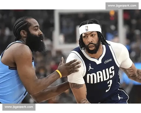 快船vs强敌焦点对决攻防博弈引爆全场悬念之夜季后赛前瞻巨星对抗走势解析