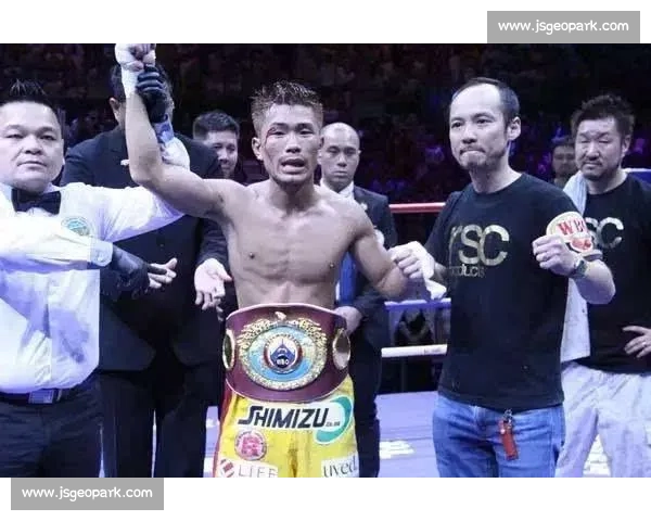 周志鹏迎战日本拳王巅峰对决彰显中国力量与荣耀热血擂台书写新时代传奇篇章