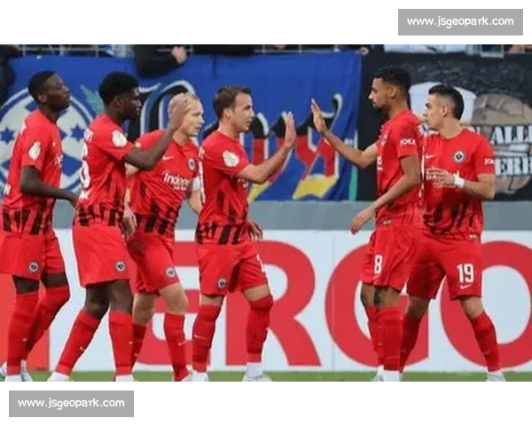 斯图加特迎战沃夫斯堡德甲焦点对决走势前瞻解析双方阵容与胜负关键